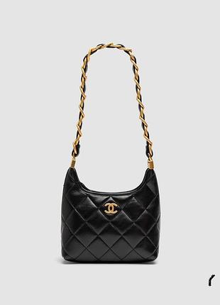 Сумка шанел small hobo bag shiny lambskin & gold-tone metal, black