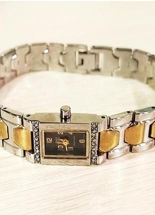Жіночий годинник q&q s141-405y прямокутний корпус кристали комбінований браслет водозахист 30 м чорний циферблат