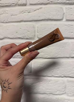 Блиск для губ victoria's secret cinnamon bun