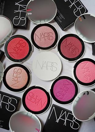 Сяючі румʼяна nars light reflecting luminizing blush