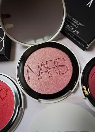 Сяючі румʼяна nars light reflecting luminizing blush 2