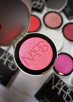 Сяючі румʼяна nars light reflecting luminizing blush 4