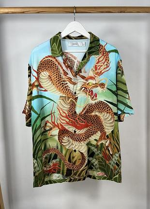 Bershka dragon allprinted шикарна гавайська сорочка з ефектним дизайном розмір l
