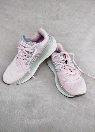 Кросівки жіночі new balance рожеві