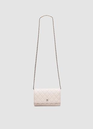 Сумка шанел classic wallet on chain quilted caviar beige/silver