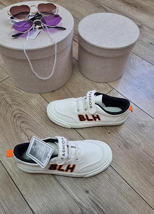 Нові кросівки 21 см 4