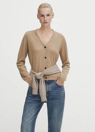 Кашеміровий кардиган massimo dutti 100% кпшемір колір бежевий кемел базовий розмір s-m