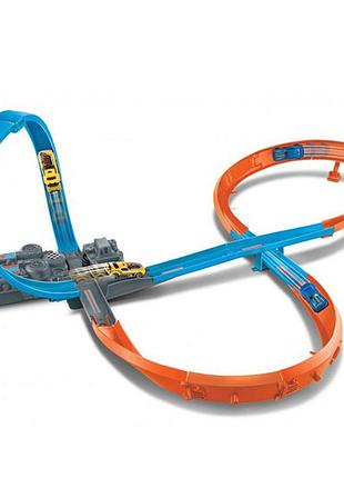 Ggf92 трек hot wheels шалена вісімка