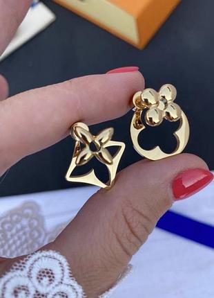 Сережки гвоздики луи витон 2