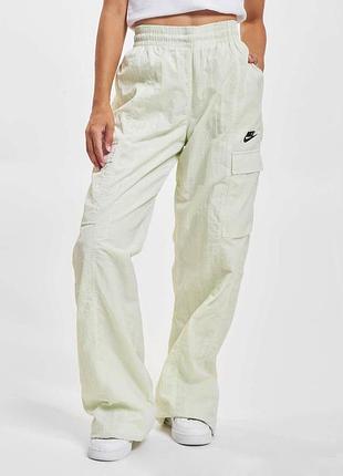 Новые штаны карго nike sport utility woven cargo trousers - xs