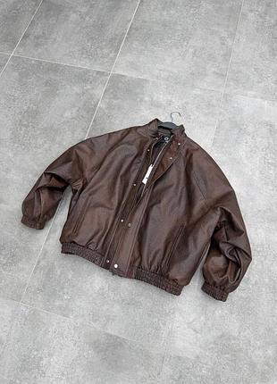 Оверсайз бомбер з фактурної екошкіри у відтінку vintage brown 🪵
