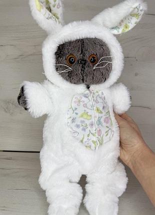 Мягкая игрушка basik&co кот басик в меховом комбинезоне 35 см