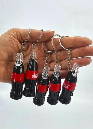 Брелок бутилочка coca cola 7cm пластиковый (12/600)