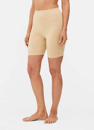 Жіночі безшовні коригуючі шорти primark seamless bumlift shorts з високою талією м бежевий т-1115/60