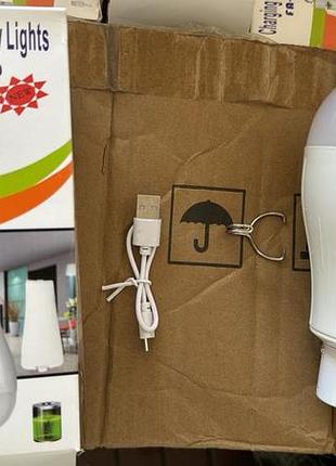 Лампочка с двумя аккумуляторами в комплекте 2 x 18650 20w и с крючком