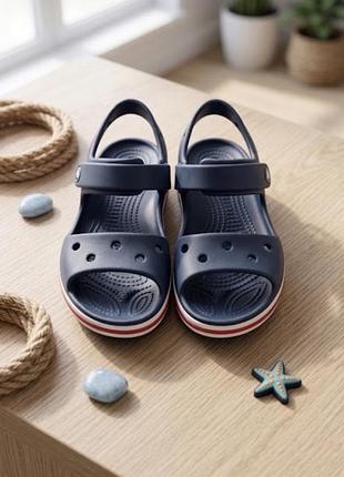 Босоніжки та сандалі для дітей crocs темно-сині розмір с11