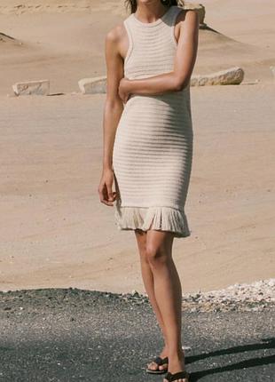 Жіноча коротка сукня massimo dutti молочного кольору