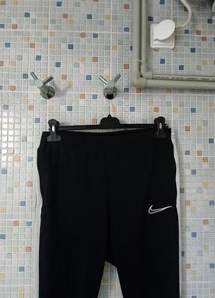 Спортивные штаны nike. 3