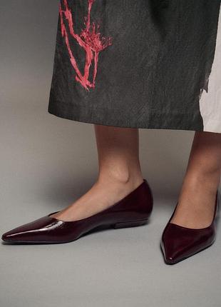 Балетки жіночі бордо лаковані zara new