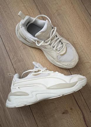 Кросівки жіночі puma бежеві, розмір 37,5, довжина устілки 23,5 см