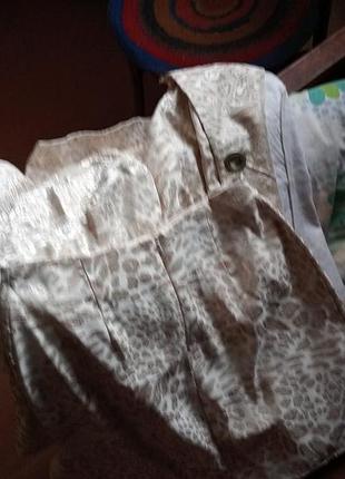 Жіночий костюм зі спідницею, бежевий, леопардовий принт