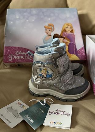 Черевики для дівчинки geox disney princess сірі