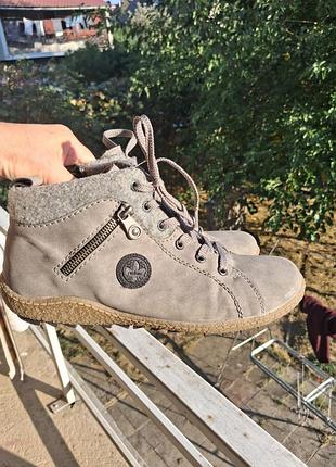 Демисезонные ботинки rieker 40-41