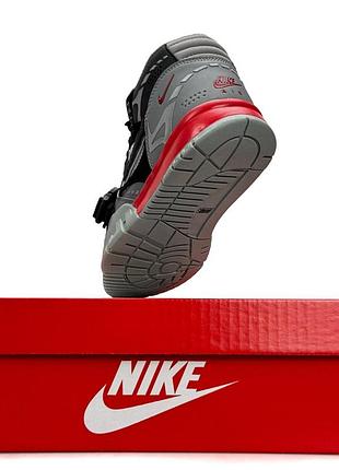 Nike air trainer 1 sp utility grey black corall 3