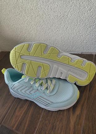 Детские кроссовки saucony wind 5
