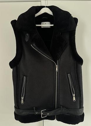 Дублянка жіноча stradivarius чорна