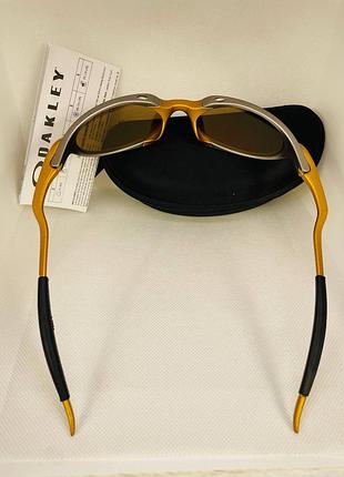 Солнцезащитные очки oakley 6