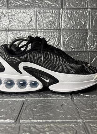 Женские кроссовки nike air max dn casual shoes black/white dv3337-003