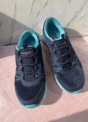 Skechers 37 5