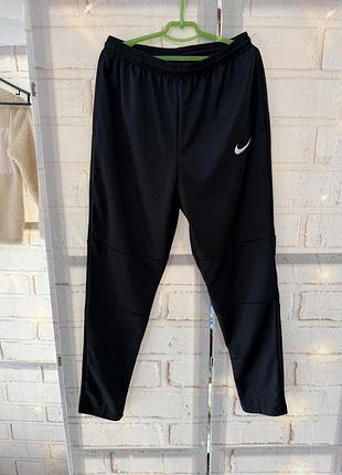Штани спортивні nike оригинал 158/170