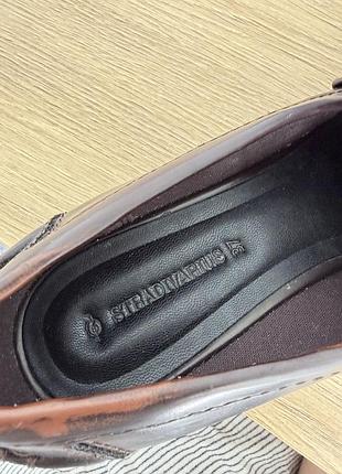 Сліпони - коричневі лофери stradivarius 10