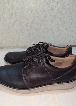 Чоловічі туфлі clarks шкіряні коричневі 43 розмір