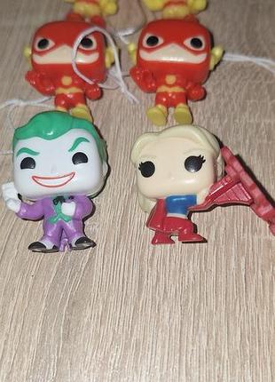 Kinder funko 4