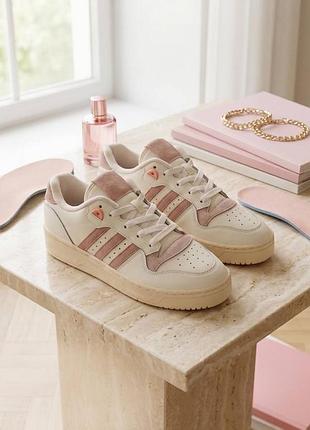Кросівки жіночі adidas rivalry low білі з рожевим, довжина устілки 25,5 см