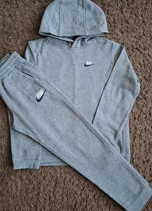 Спортивний костюм для хлопчика nike сірий, на зріст 158 см