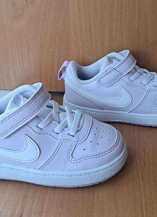 Кроссовки оригинальные nike p25