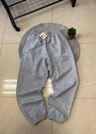 Оверсайз штани corteiz / corteiz pants / сірі штани кортез / чорні штани кортез / брендові спортивки corteiz / джогери corteiz з логотипом / модні шта