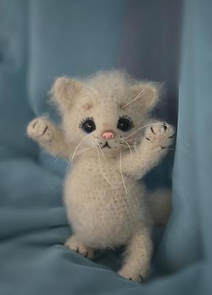 Котеня ручної роботи 8