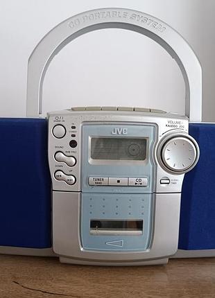 Портативная компактная магнитола (бумбокс) jvc rc-bz6bu со встроенным cd-плеером, кассетной декой и fm/am-тюнером