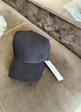 Бейсболка унісекс calvin klein чорна