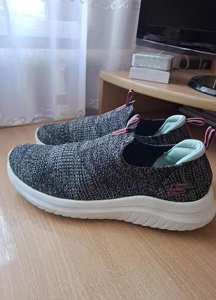 Кросівки жіночі skechers сірі 39 розмір