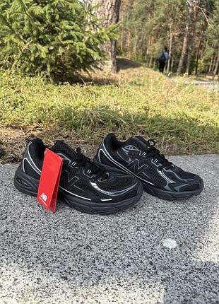 Кросівки чоловічі new balance 740 чорні