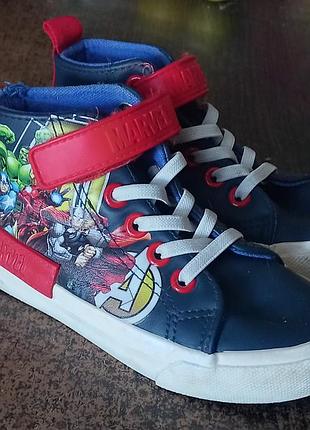 Кросівки для хлопчика marvel сині з червоним