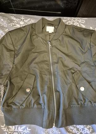 Продам курточку для подростка