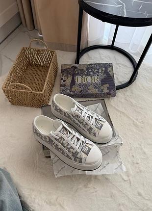 Кеди жіночі christian dior на платформі, білі з сірим принтом