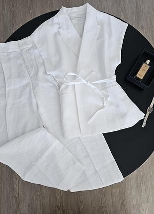 Брючний костюм жіночий білий лляний з жилетом zara